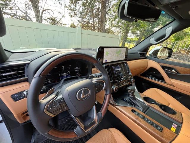 2025 Lexus LX 600 Luxury AWD WhatsApp(+971586703639)