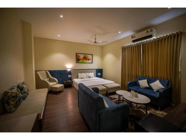 Deluxe Room In Jalgaon