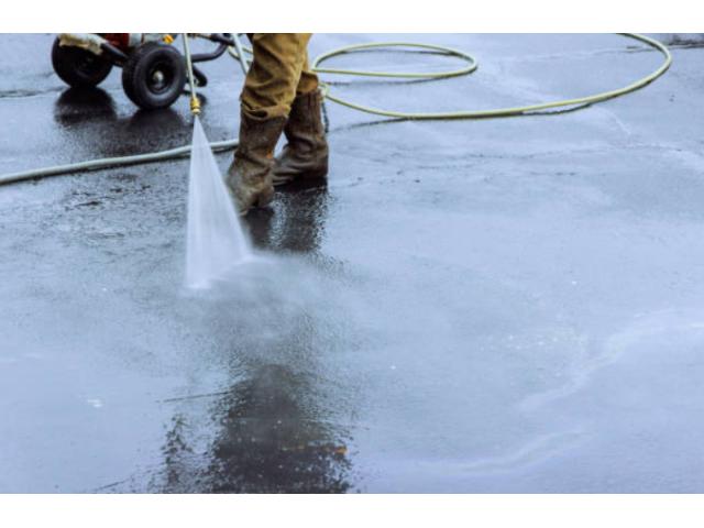 Secret Parking Lot Cleaning Strategies to Maximize Commercial Value