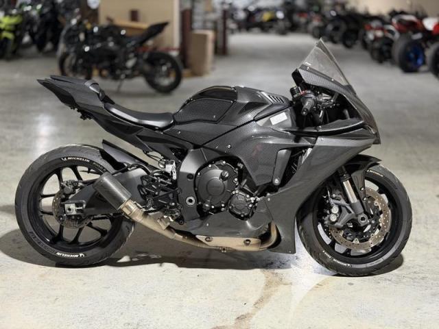 2021 Yamaha YZF-R1  WhatsApp +17203061962